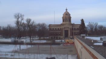 Weather camera view of Ellendale HS.