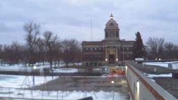 Weather camera view of Ellendale HS.