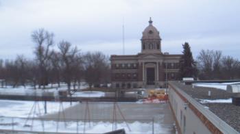 Weather camera view of Ellendale HS.