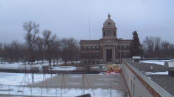 Weather camera view of Ellendale HS.