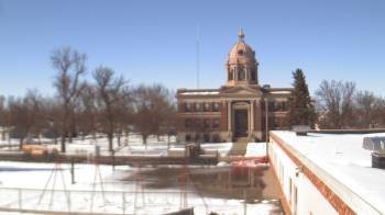 Weather camera view of Ellendale HS.