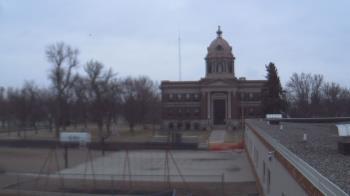 Weather camera view of Ellendale HS.