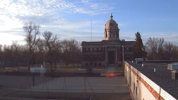 Weather camera view of Ellendale HS.