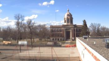 Weather camera view of Ellendale HS.