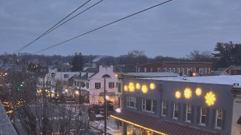 Weather camera view of Elizabethtown Public Library.