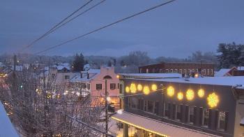 Weather camera view of Elizabethtown Public Library.