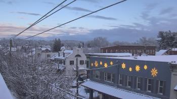 Weather camera view of Elizabethtown Public Library.