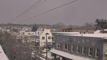 Weather camera view of Elizabethtown Public Library.