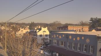 Weather camera view of Elizabethtown Public Library.