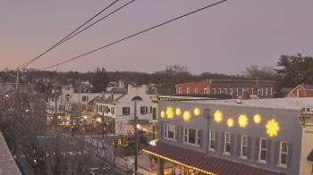Weather camera view of Elizabethtown Public Library.