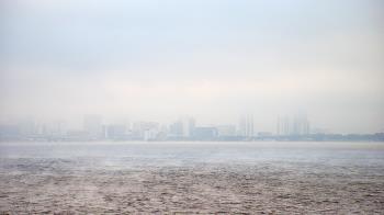 Weather camera view of Florida Yacht Club.