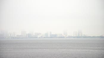 Weather camera view of Florida Yacht Club.