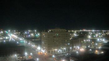 Weather camera view of First National Bank-Hutchinson.