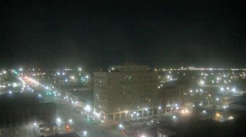 Weather camera view of First National Bank-Hutchinson.