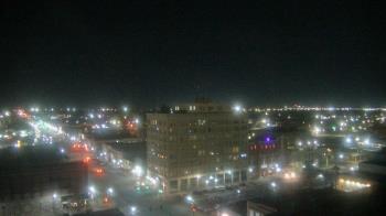 Weather camera view of First National Bank-Hutchinson.