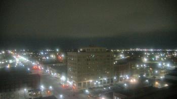 Weather camera view of First National Bank-Hutchinson.