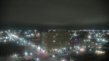 Weather camera view of First National Bank-Hutchinson.