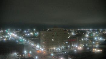 Weather camera view of First National Bank-Hutchinson.
