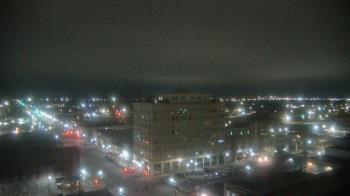 Weather camera view of First National Bank-Hutchinson.