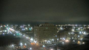 Weather camera view of First National Bank-Hutchinson.