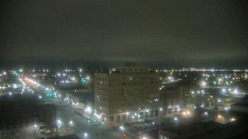 Weather camera view of First National Bank-Hutchinson.