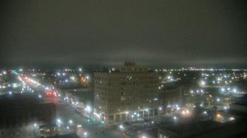 Weather camera view of First National Bank-Hutchinson.