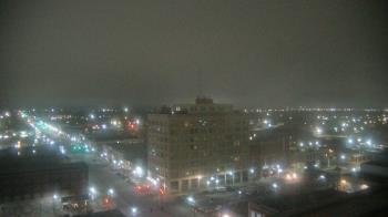 Weather camera view of First National Bank-Hutchinson.