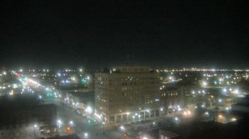 Weather camera view of First National Bank-Hutchinson.
