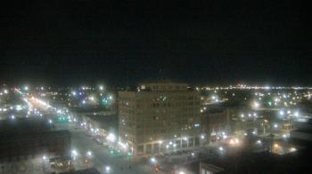 Weather camera view of First National Bank-Hutchinson.