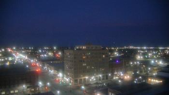 Weather camera view of First National Bank-Hutchinson.
