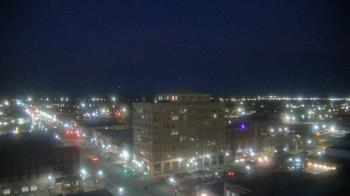 Weather camera view of First National Bank-Hutchinson.