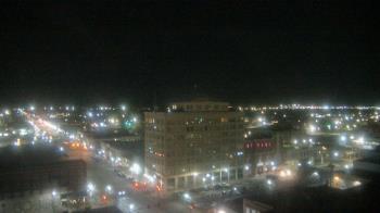 Weather camera view of First National Bank-Hutchinson.