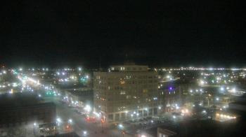 Weather camera view of First National Bank-Hutchinson.