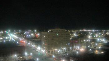Weather camera view of First National Bank-Hutchinson.