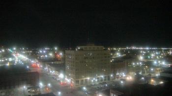 Weather camera view of First National Bank-Hutchinson.