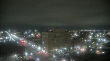 Weather camera view of First National Bank-Hutchinson.