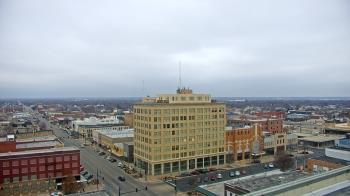 Weather camera view of First National Bank-Hutchinson.