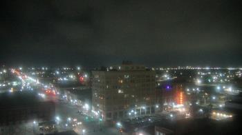 Weather camera view of First National Bank-Hutchinson.