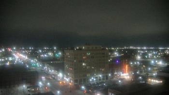 Weather camera view of First National Bank-Hutchinson.
