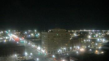 Weather camera view of First National Bank-Hutchinson.