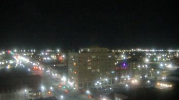 Weather camera view of First National Bank-Hutchinson.