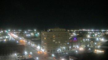 Weather camera view of First National Bank-Hutchinson.