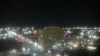 Weather camera view of First National Bank-Hutchinson.