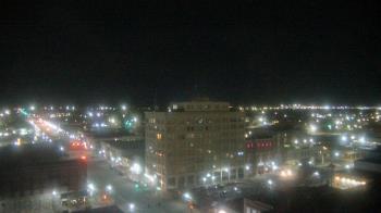 Weather camera view of First National Bank-Hutchinson.