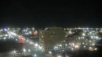 Weather camera view of First National Bank-Hutchinson.