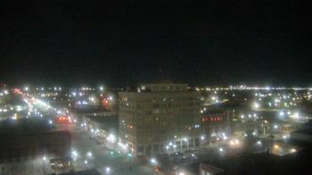 Weather camera view of First National Bank-Hutchinson.