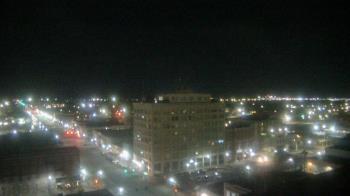 Weather camera view of First National Bank-Hutchinson.
