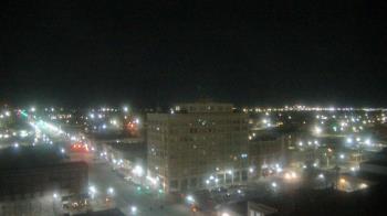 Weather camera view of First National Bank-Hutchinson.
