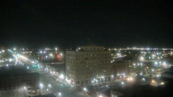 Weather camera view of First National Bank-Hutchinson.