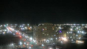 Weather camera view of First National Bank-Hutchinson.